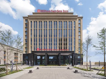 Hilton Garden Inn Tianjin Huayuan Отели рядом с достопримечательностью «Jixian»