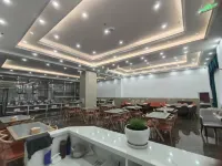 Huolin Gol Jincheng Hotel - Parkering