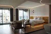 Riverside villa - balcony