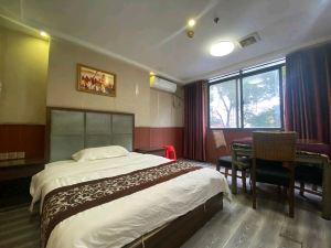 Silver City Business Hotel (Wuyue Plaza)