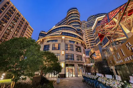 Dears Hotel (Shanghai Jing'an) Отели рядом с достопримечательностью «Huangpu Workers' Gymnasium»