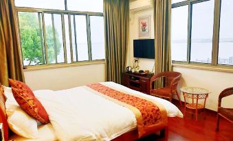 Zhouzhuang Reclusive Lakeside Inn