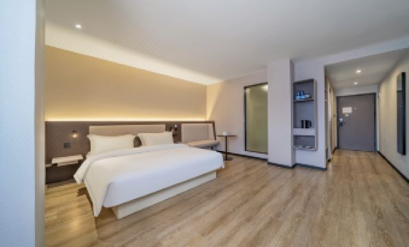 HanTing Hotel (Chongqing North Railway Station)