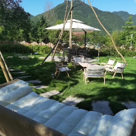 Liubalou Fanggou Mountain Yijingshe Homestay