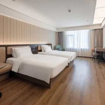 HanTing Hotel (Akesu Airport)