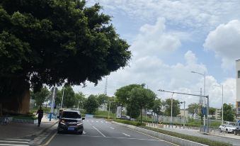 Boyue Huating Hotel (Yanluo Wetland Park)