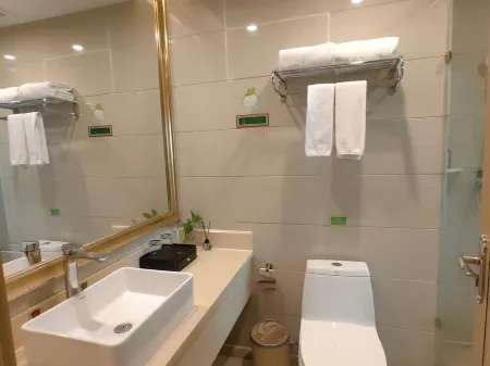 維也納酒店（中山小欖大信店）