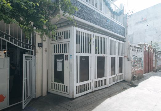 5. 니어레스트 호스..