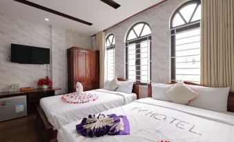 T Y Hotel