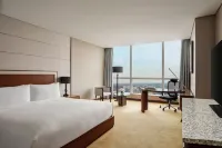 InterContinental Hanoi Landmark72 Các khách sạn gần Trường Đại Học Phenikaa