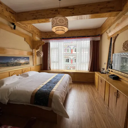 Daofu Lifei Tibetan Art Hotel