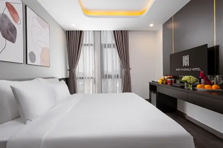 Mercy Emerald Hotel