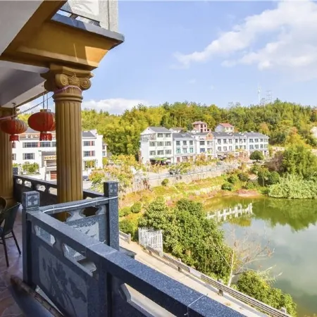 Tonglu Heling Penglai Xianju Homestay Отели рядом с достопримечательностью «Eshanxiang Cultural Center»