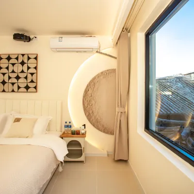Dali Yin She · Ziyouli Boutique Stay Hotels near Wuhua Building