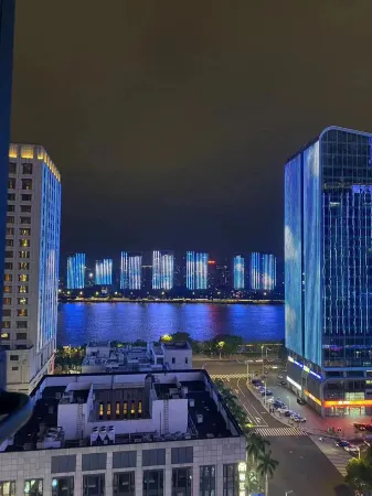 Light·Fuguang Serviced Apartment (Fuzhou Financial Street Wanda) Отели рядом с достопримечательностью «The Gushan Spring Temple»