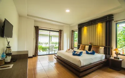 Lanta Nice Beach Resort Các khách sạn gần Khlong Chak Waterfall