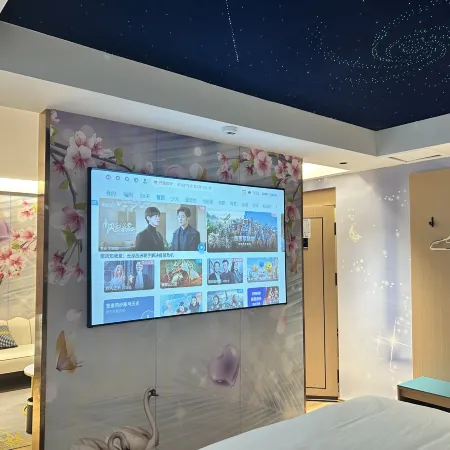 Hongyun Inn (Zhushan Baofeng Branch) Отели в г. Чжушань