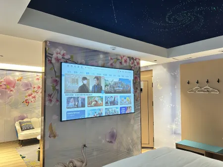 Hongyun Inn (Zhushan Baofeng Branch) Отели в г. Чжушань