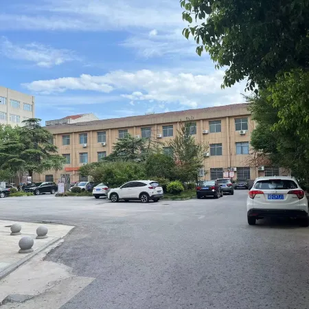 Jasmine Bloom INN Chain Hotel (Jianli Changan Pedestrian Street Yusha Square)