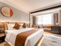 Rezen Dong Hotel (Xi'an Railway Station Wulukou Subway Station Bell Tower Area) Hotels near Daming Palace Site Park