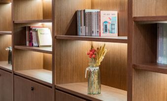 Yunya Hotel (Chongqing Happy Valley Lijia Children's Hospital)