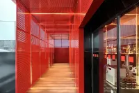 Radisson Red Yangzhou Slender West Lake