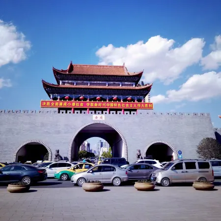 Pinyou Smart Hotel (Qujing Nancheng Store)