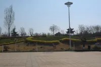 Ginza Hemei Hotel (Friendship Street Branch, Gangcheng District, Jinan) - pemandangan pegunungan