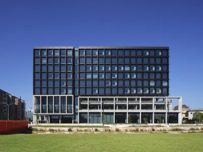 Little National Hotel Newcastle Отели в г. Ньюкасл