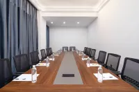 Lincang Yunjing Hotel (Lincang No.1 High School Yicheng Experimental School)