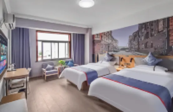 Junyi Chain Hotel (Anqing Tongcheng City Transportation Hub Center Tongcheng Station)