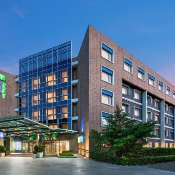 Holiday Inn Express SHANGDI  BEIJING by IHG Hôtels à proximité de : Palais d'Été