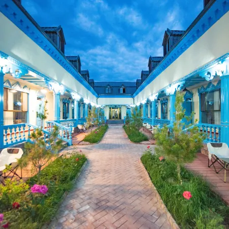 Tekes Lanyuan Homestay (Lijie)