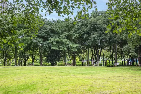 SiJi Hotel Отели рядом с достопримечательностью «Mingcheng Center»