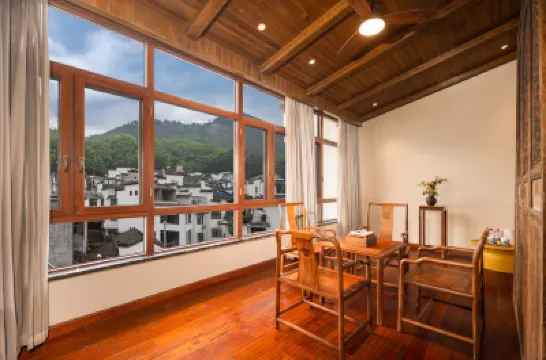 Yuanyuan Huangling She Homestay Hotels near Wuyuan Huangling Scenic Area - Viewing Point