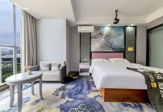 지하철역 인근 호텔