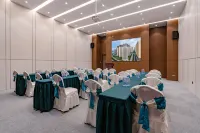 OLYMPIA YUNPIN HOTEL - business