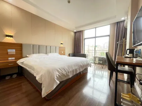 Haicheng Business Hotel - Mountain View