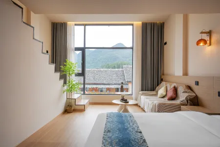 Nanjia Tingfeng Yese (Libo Xiaoqikong East Gate)