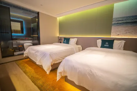 Zhanjiang Aston Hotel (Zhanjiang Wanda Plaza Branch) Отели рядом со станцией Zhanjiang Railway Station