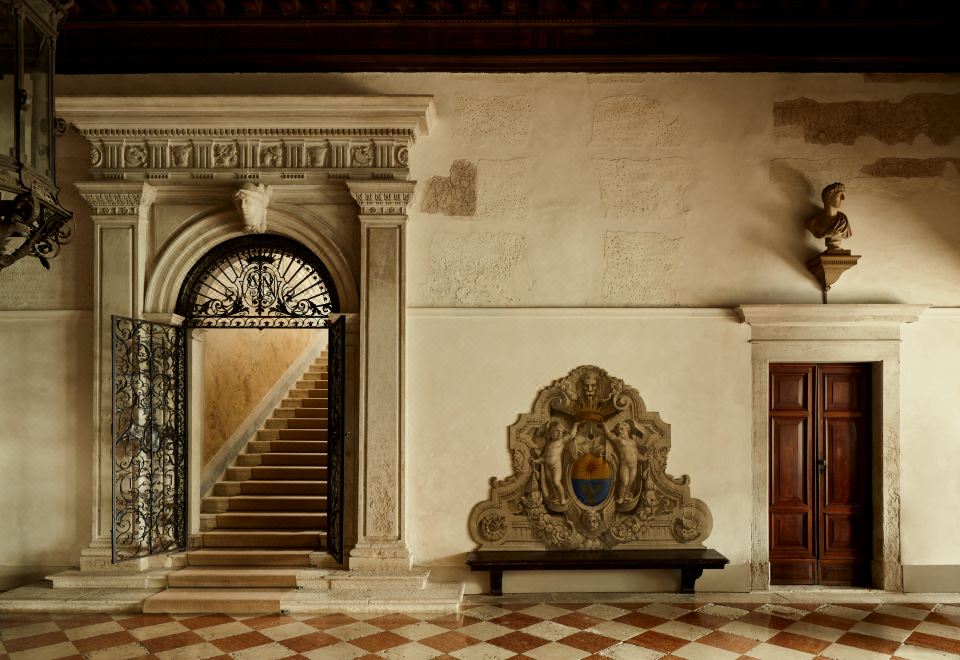 아만 베니스의 조식 또는 다이닝 공간