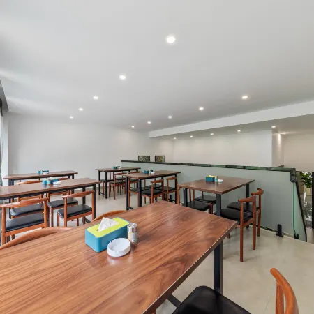 Fengqing Rumumu Hotel (Fengqing Square)