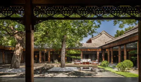 Mandarin Oriental Qianmen,Beijing Отели рядом с достопримечательностью «The Buddhist Academy of China»