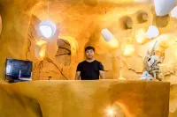 No. 17, North Central Street, Liangdong Village, Heishantou,Eergu'Na， Inner Mongolia, China