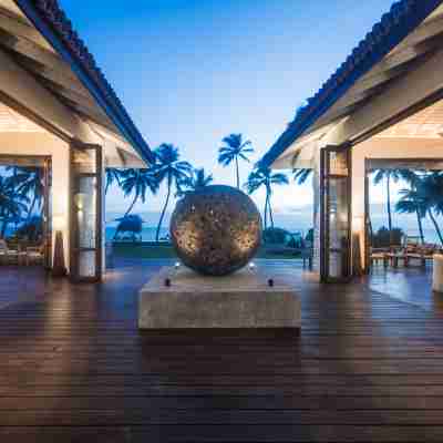 Kumu Beach Hotel Exterior