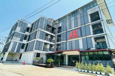 J2 Residence Chiang Rai Hotels near Baan Dam Museum