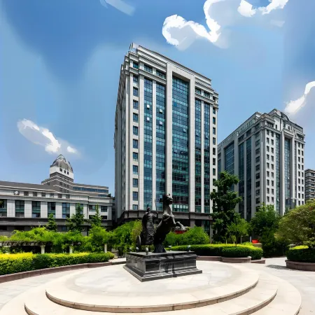 Xingshu Hotel (Zhengdong Mixc Provincial Government Store)