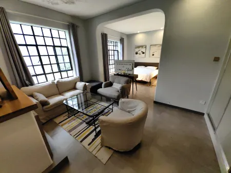 Shuiyunjian Tonglinshan Guesthouse Отели в г. Унин