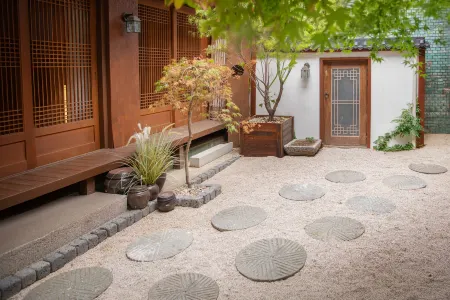 [Gyeongbokgung Stay] Gyeongbokgung Station 1 minute on foot/Famous restaurants/Private house