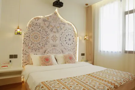 Jingdezhen Taoyuanqiju Homestay (Taoxichuan Creative Plaza) Отели рядом с достопримечательностью «Jingdezhen Ceramics University (Xinchang Campus)»